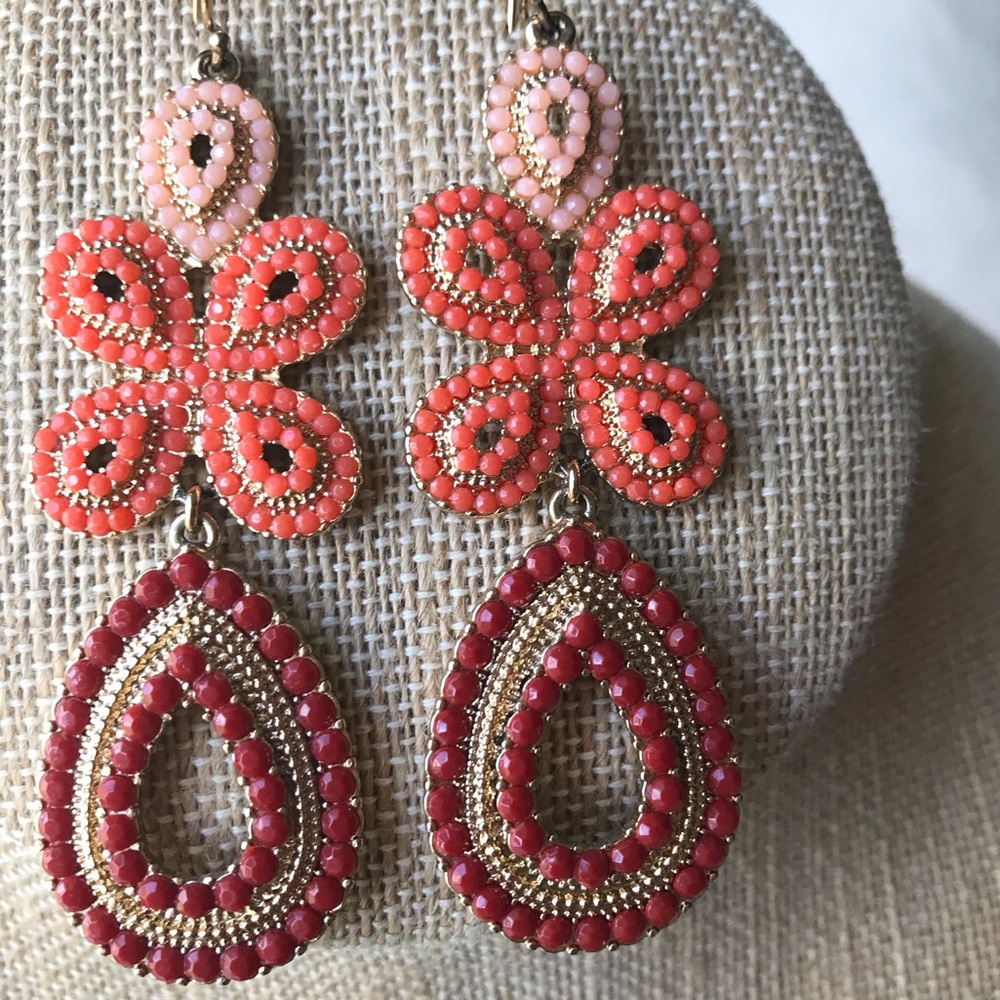 Stella & Dot coral Capri earrings
